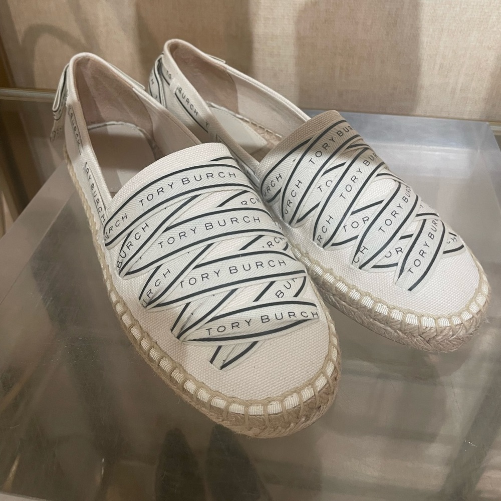 Firm price Tory burch cream canvas espadrille